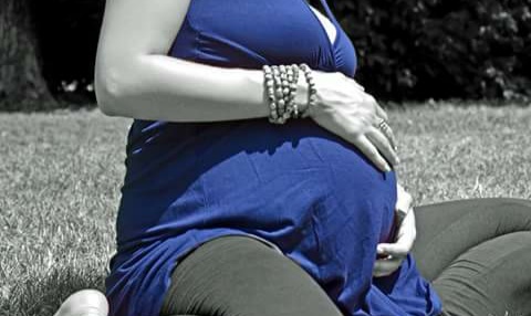 Babybauch Yoga Kurs im Freien- Yoga für die Schwangere!